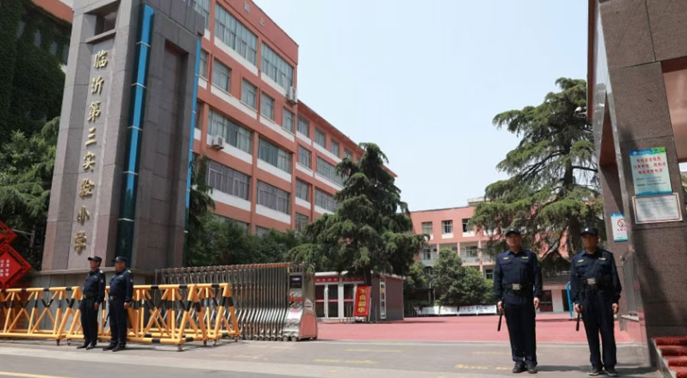 门卫服务：守护安全的第一道防线